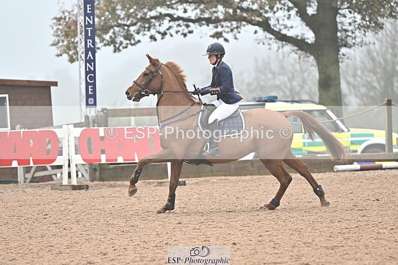 241103A-111255-06939 - SUN Cls 18 British Novice and 90cm Open