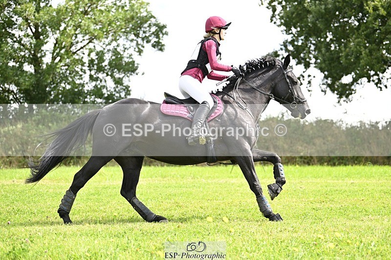 240831A-132256-02589 - 068-Izzy.Faithfull-SALLY.DOONAVEERAGH