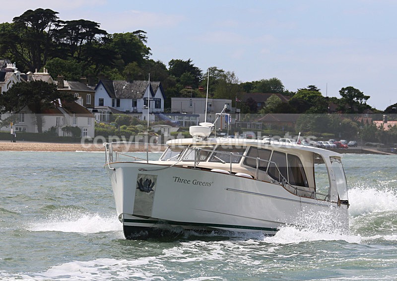 130609 THREE GREENS WT7A1895 - Motorboats - Hardtop