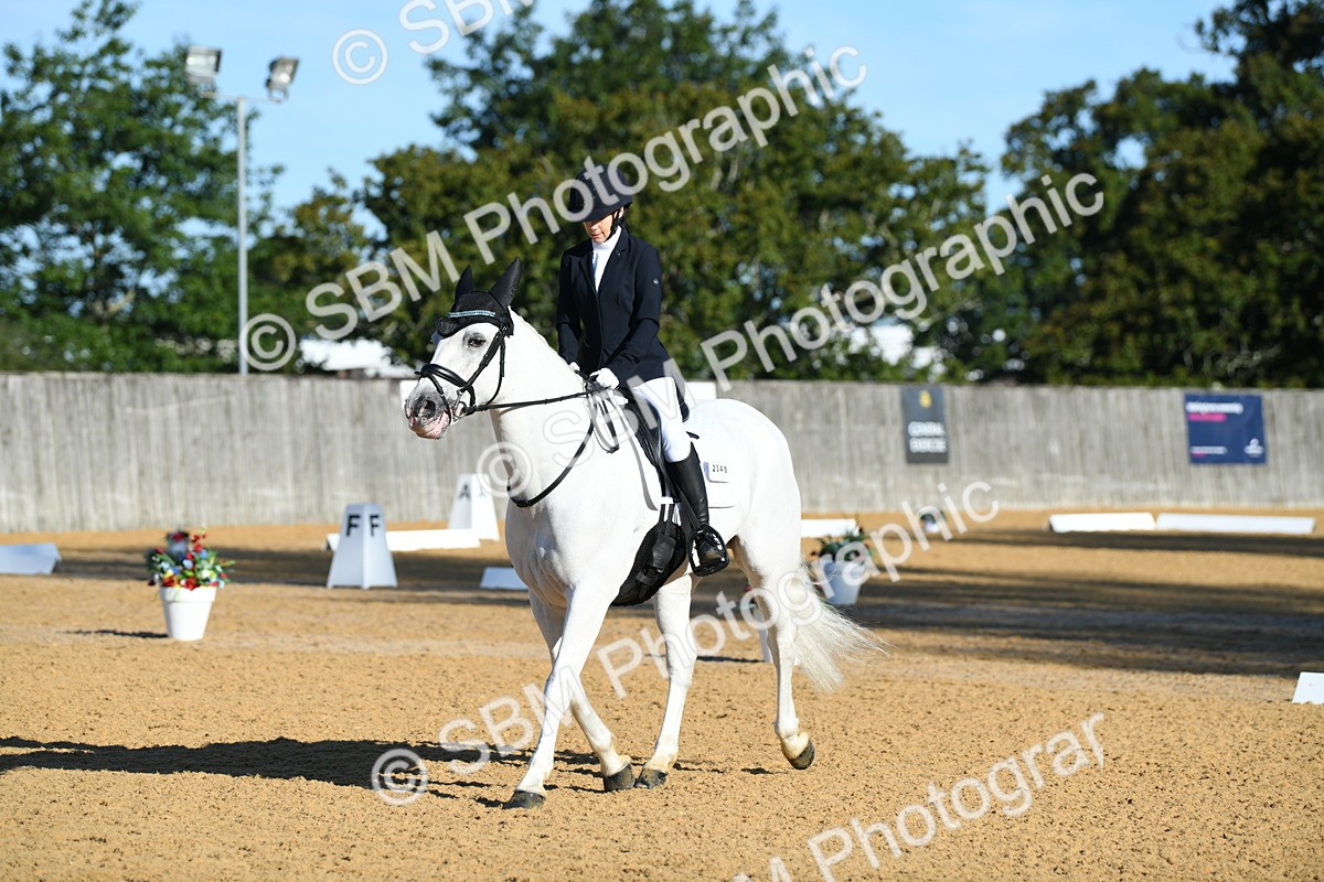 SBM_16118 - D4 - Small Tour Championship - Intro B
