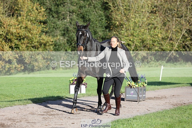 241027-093534-15371 - 421-Marie.Webber-BENNY'S.DOUBLE.DIAMOND