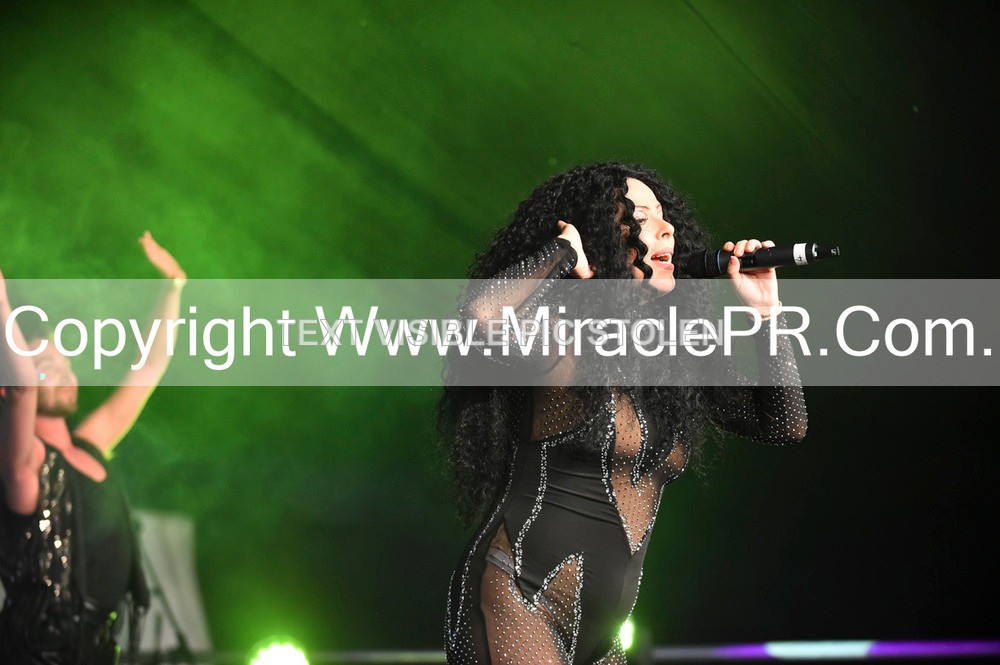 SH4_6855 - The Cher Experience