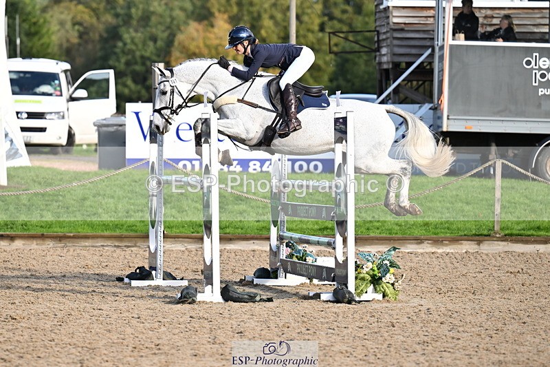 251024A-103043-06474 - B-141-Erin.Neale