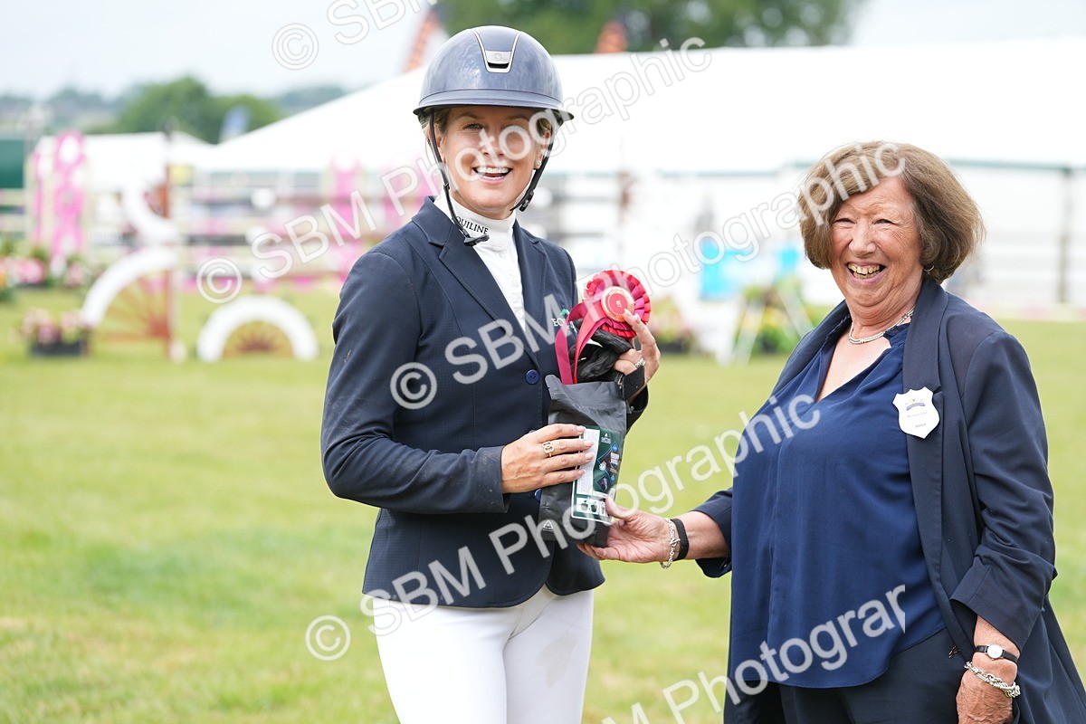 SBM_06637 - Class 202 - National 1.40m Open