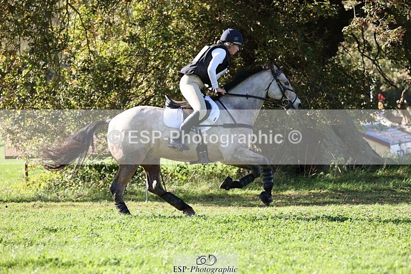 241026-121812-13346 - 409-Chloe.Dunn-TOWERHILL.SHAMIE