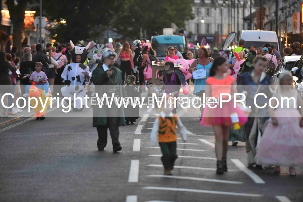 SH4_4029 - Carnival Procession.