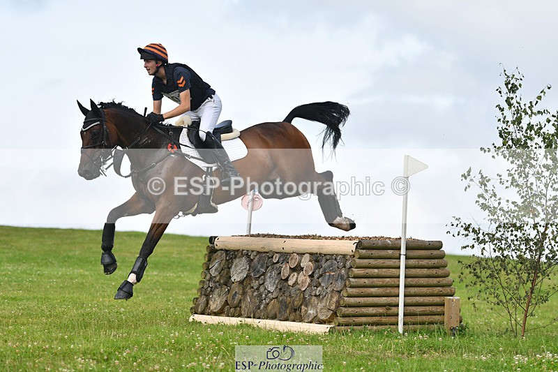 240804-103111-10395 - 401-Max_Forster-HHS_LEACOURT_CAVALIER