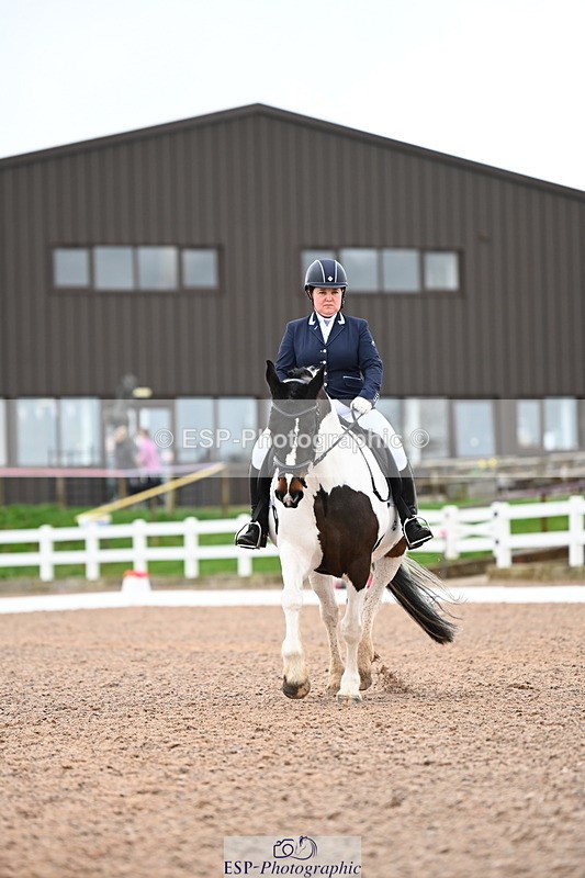 240218A-133842-07890 - 260-Lauren.Picknett-Bonnie.V