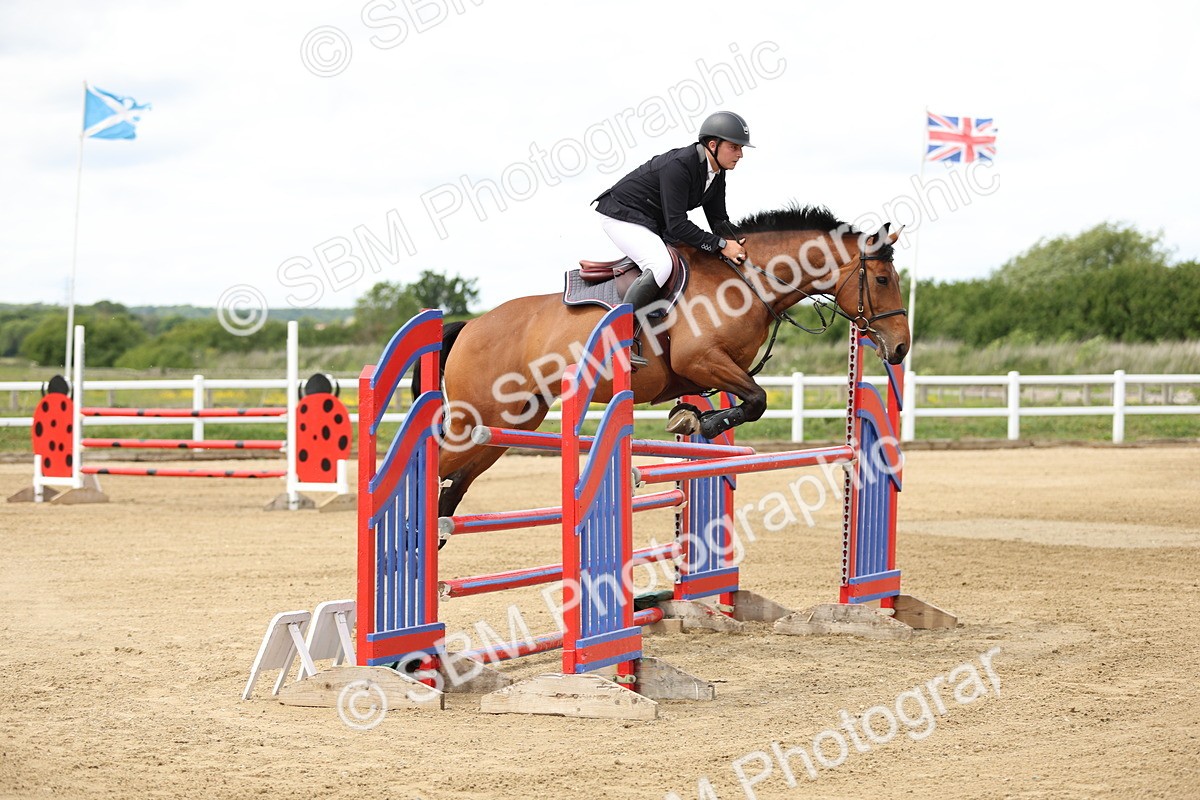 SBM_000885 - Class 4 - Senior Newcomers - 1.10m