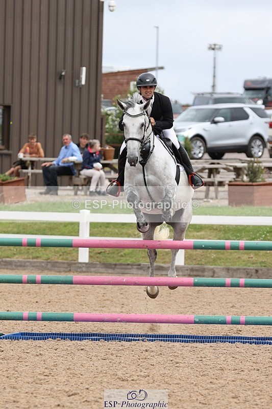 250625-131012-00861 - Cls 4 Newcomers and 1.10m Open