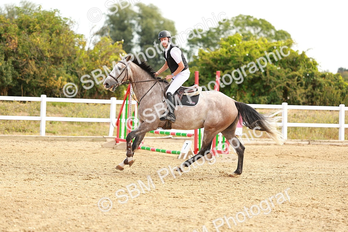 SBM_002420 - Class 9 - Senior British Novice - 90cm