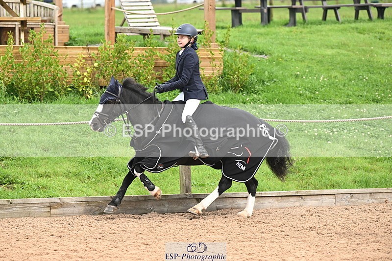 240907A-120322-01120 - Cls 2 Pony Small Team 70cm & 80cm