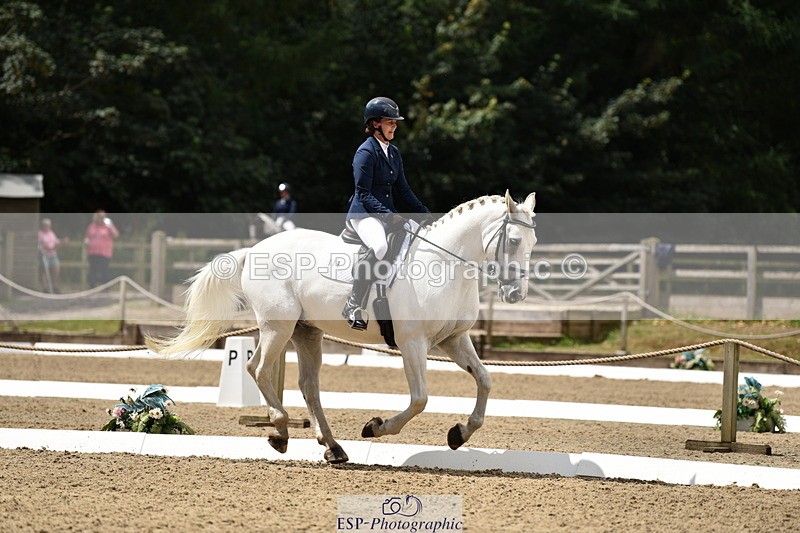 140110A-013202-10954 - 139-Clare.Brown-Tommie.Too