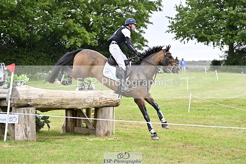 250524A-130352-10303 - B-367-Tom.Grant-QUID