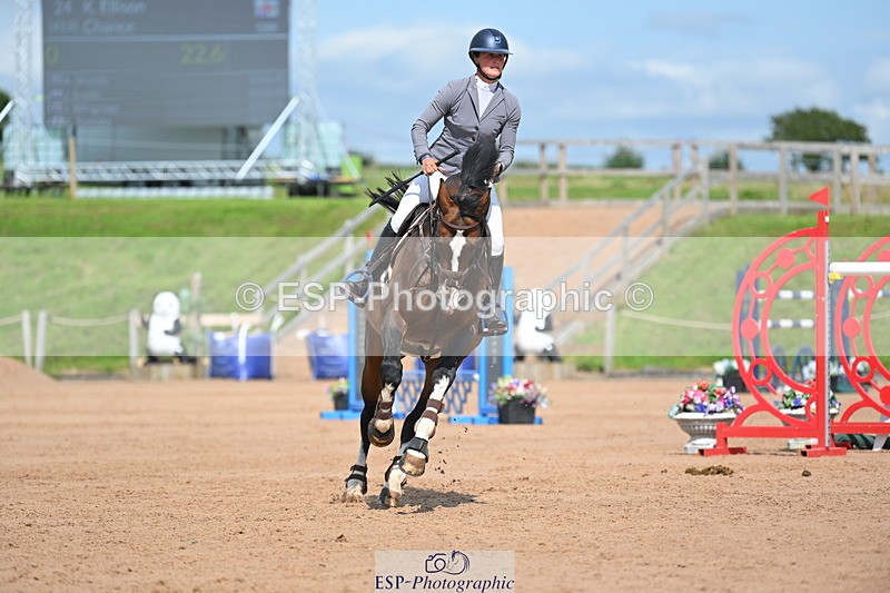 230721A-160148-07569 - Cls 10, 2 Star Big 1.45m Start to break