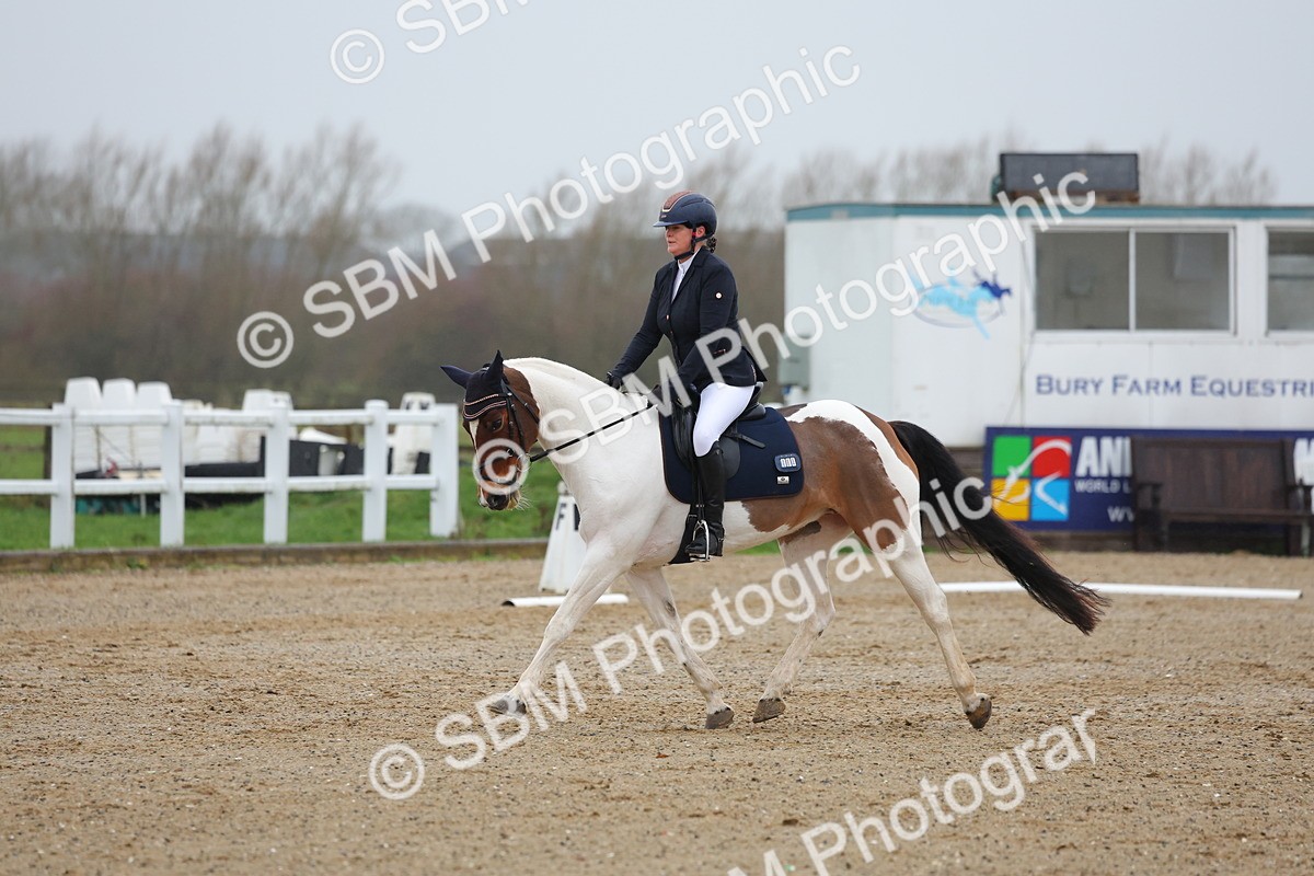 SBM_002907 - Class 6 - Novice 4