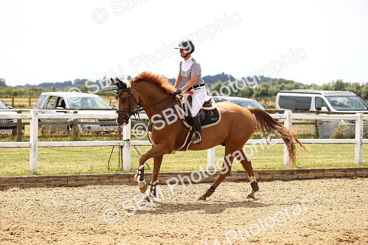 SBM_002164 - Class 16 - GFS Senior Newcomers 1.25m
