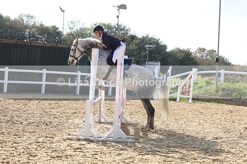 3E7A8060 - Class 4: 70cm open