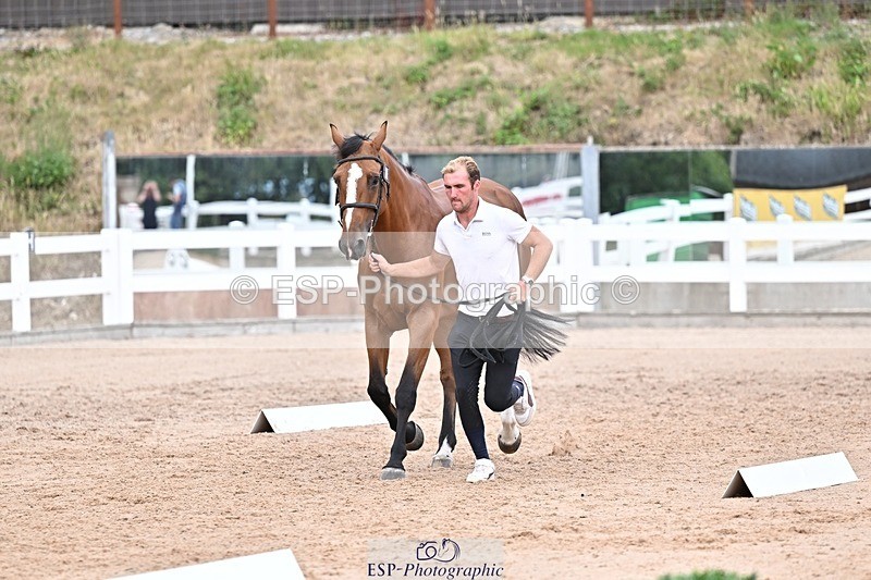 250716-163948-00727 - Trot Up 4.30 to 5.00