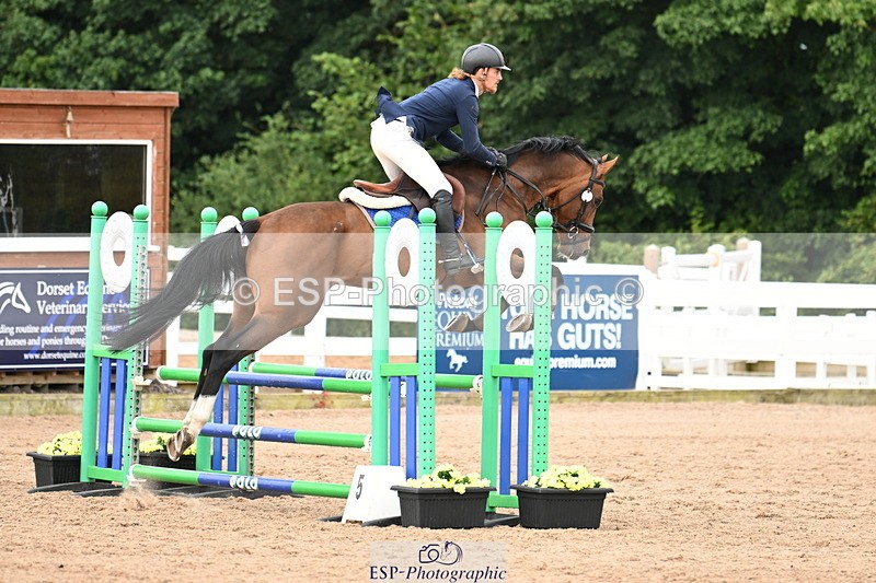 240802A-084404-03223 - Cls 21 A&B Brit Nov & 90cm Open