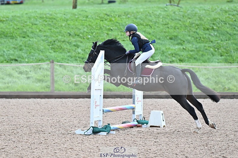 231029A-093759-02455 - 60cm Club and Schools