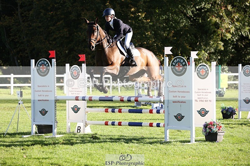 231022-102019-24465 - 658-DANCING.PADDE-Fenella.Redvers-TrotUp+SJ