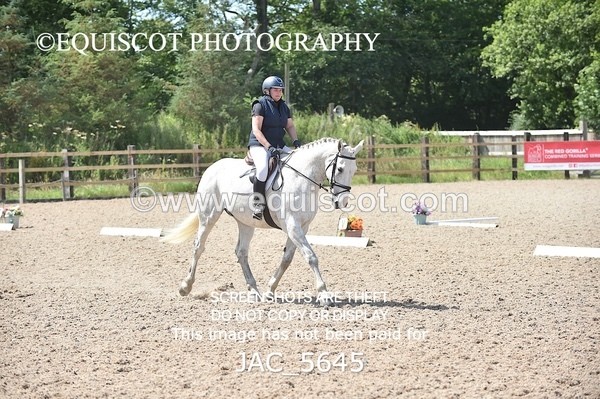 JAC_5645 - CLASS 35:36 NOVICE Test 4 : 6