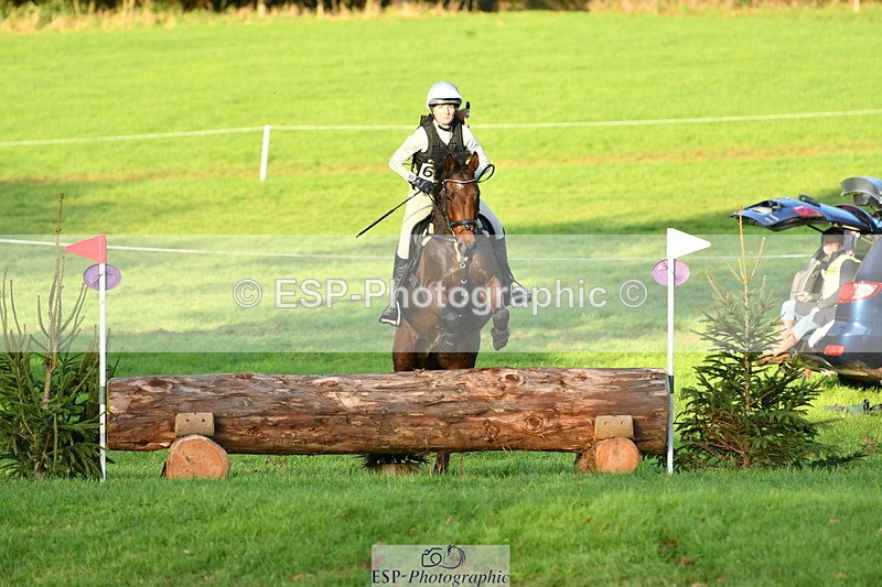 251025A-165558-22283 - H-657-Julie.Adams