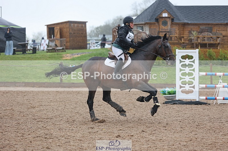 250418-141707-04831 - 225-Charlotte.Cutts-FOLDS.DIRECTOR