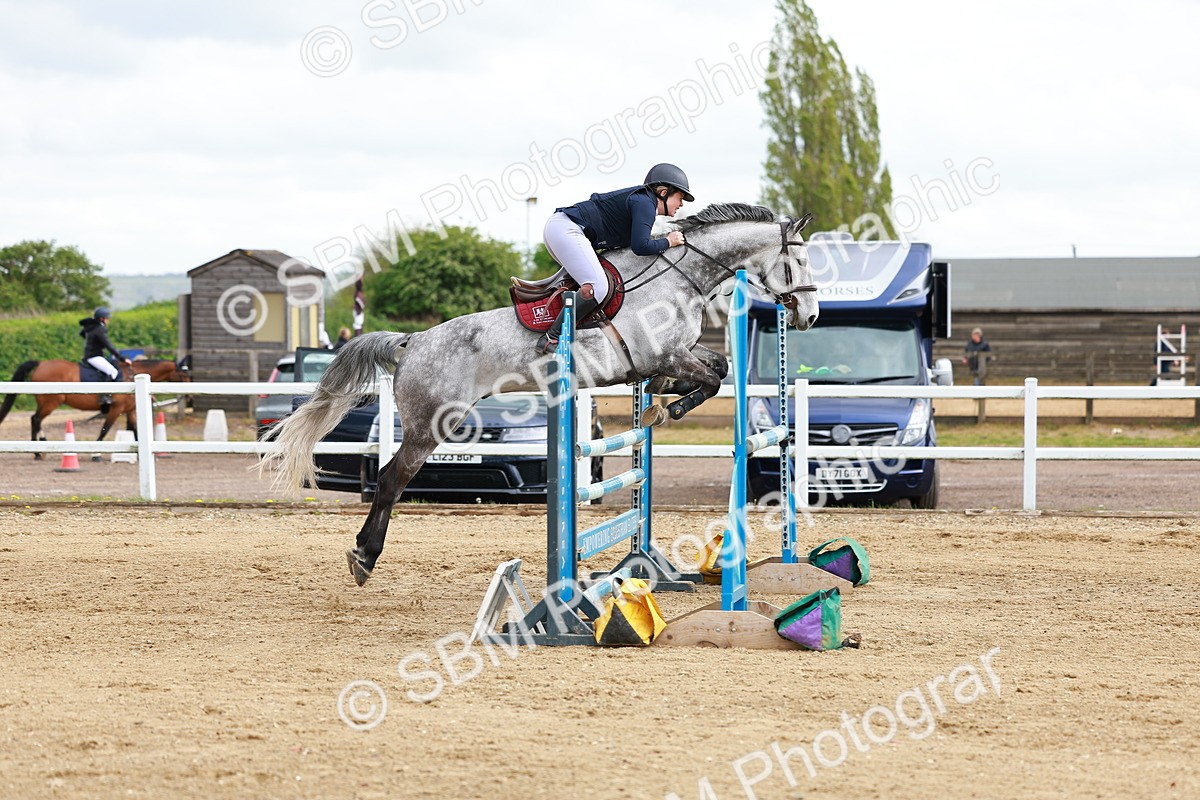 SBM_002416 - Class 10 - Senior Newcomers - 1.10m
