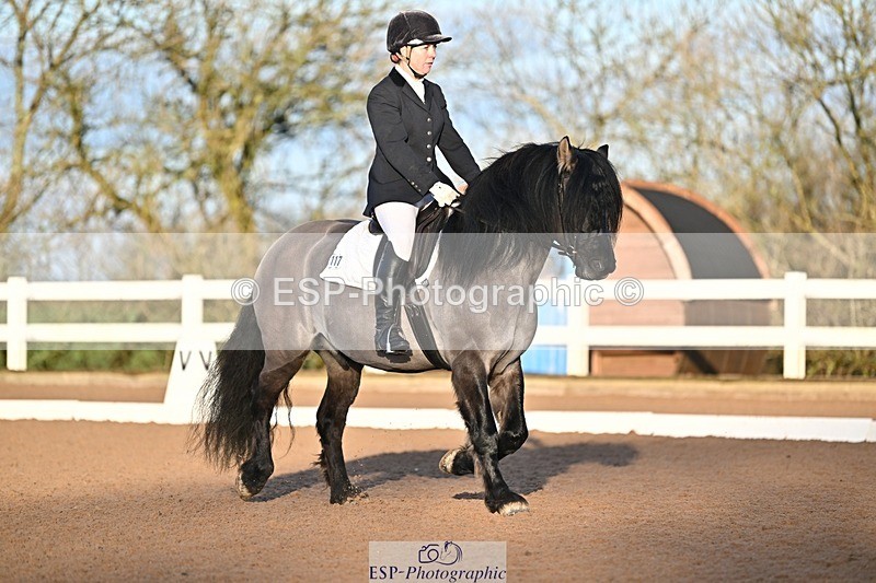 241214-093355-00965 - 117-Janine.Paterson-Pottertonpark.Mulreesh