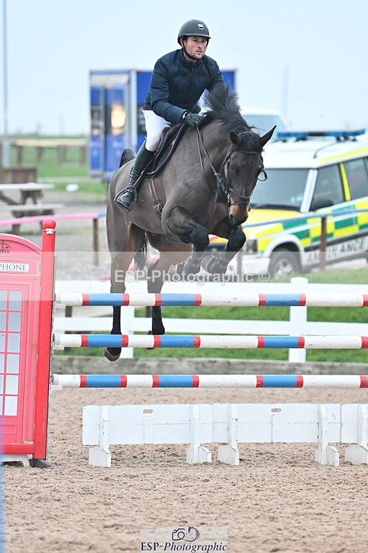 240113A-154128-02537 - Cls 15 National 1.30m and 1.40m