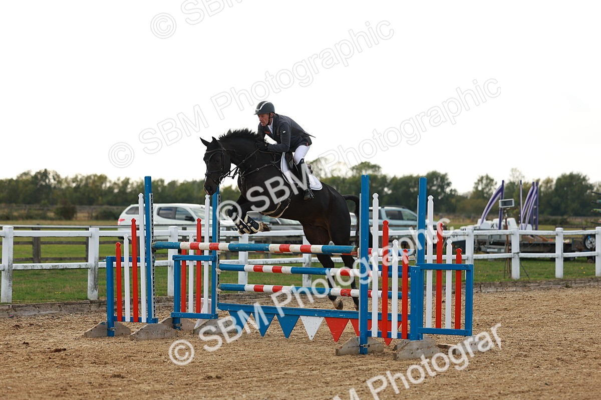 SBM_002137 - Class 5 - Senior Foxhunter - 1.20m