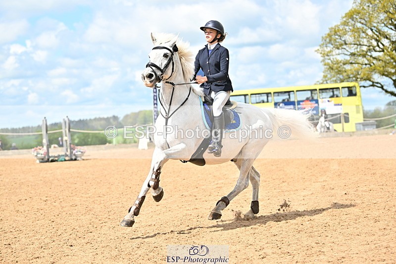 240504A-114806-01303 - Cls 3 Pony Discovery & 90cm Open