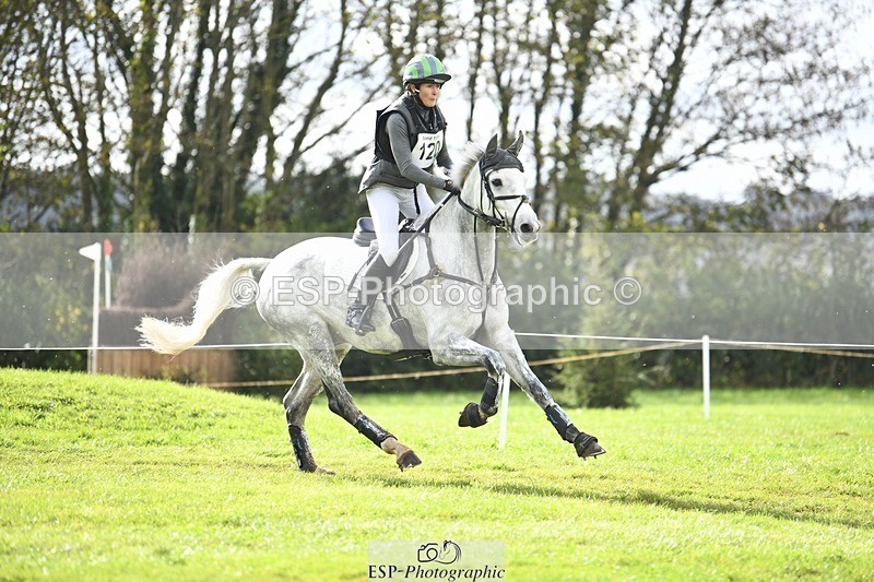 231020-140922-09675 - 120-VAN.KAUNITZ-Sara.Squires-XC