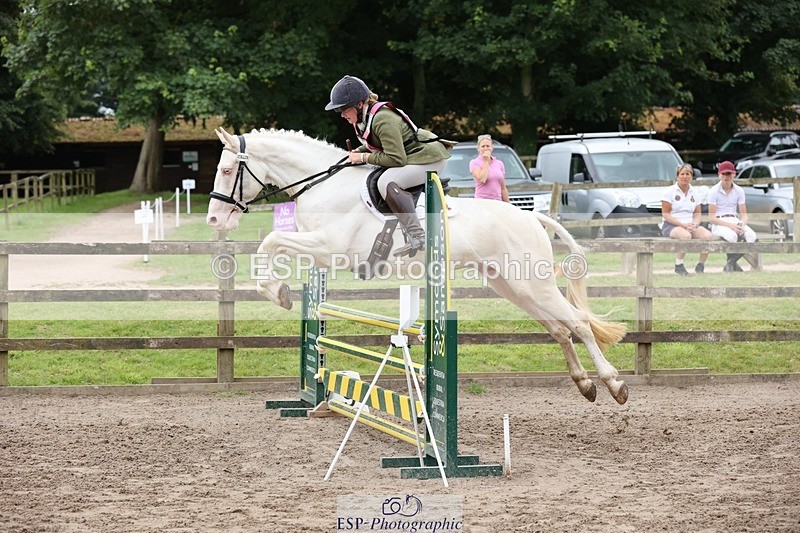 240803-104759-01997 - 064-Tabitha_Bluck-PENDANN_REEF