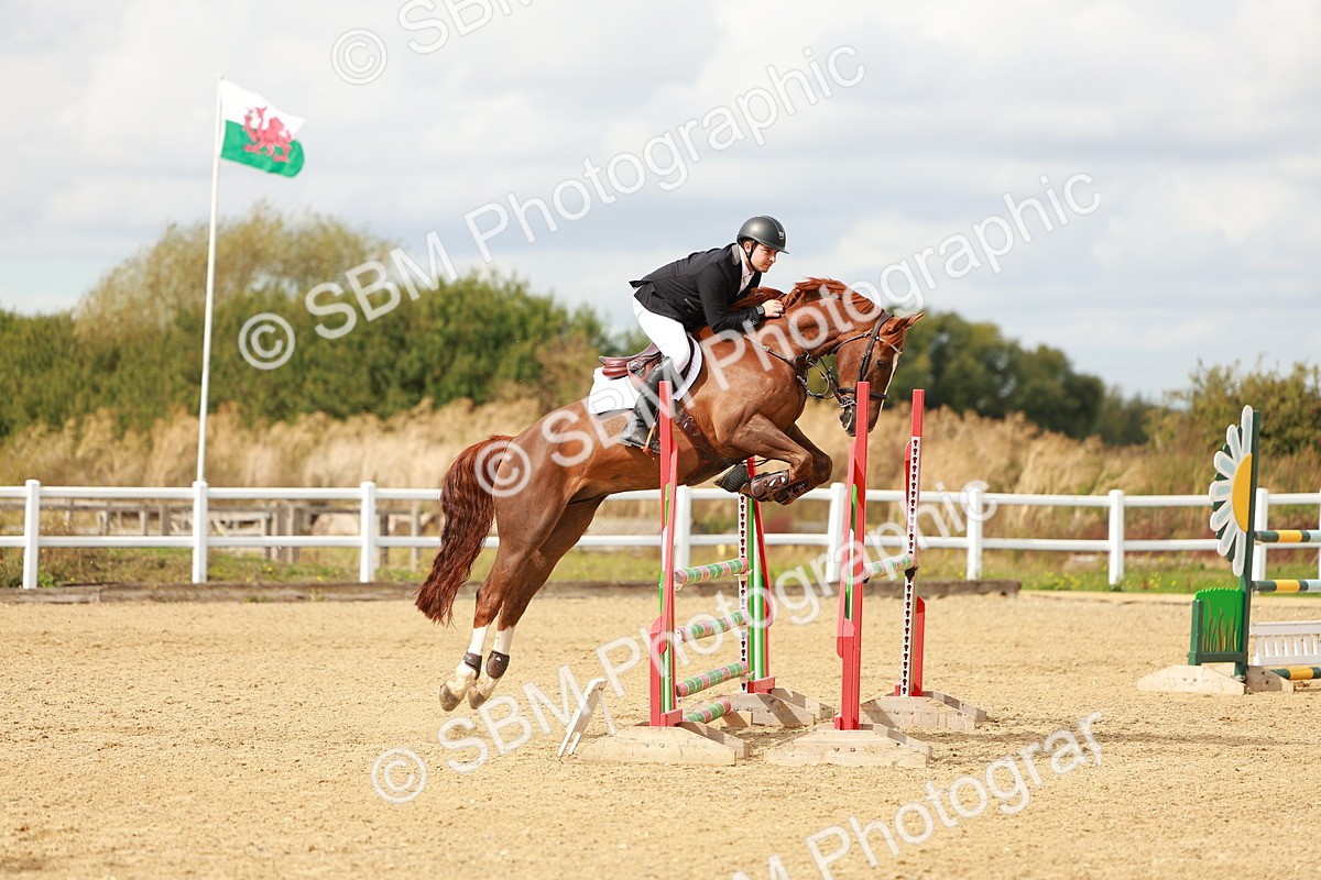 SBM_001371 - Class 4 - Senior Newcomers - 1.10m