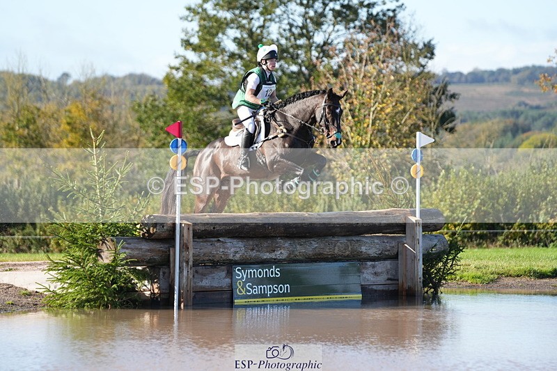 251024A-110759-07096 - A-012-Beth.Hobden