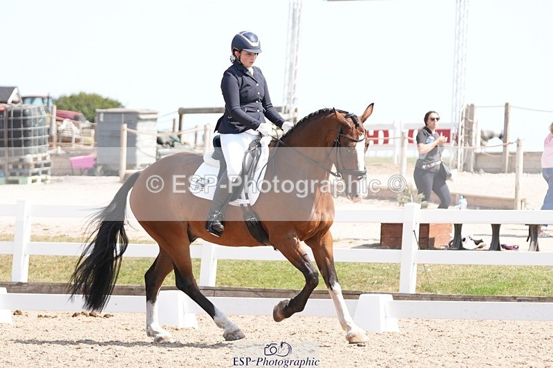 250817-130110-09220 - 162-Isabella.BalianBeechwood.Joey