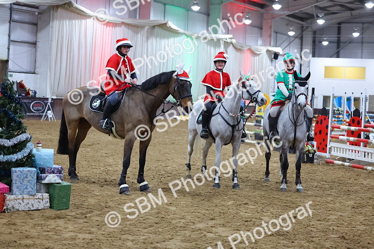SBM_004335 - Class 20 - Pairs Relay Jumping 1.10m
