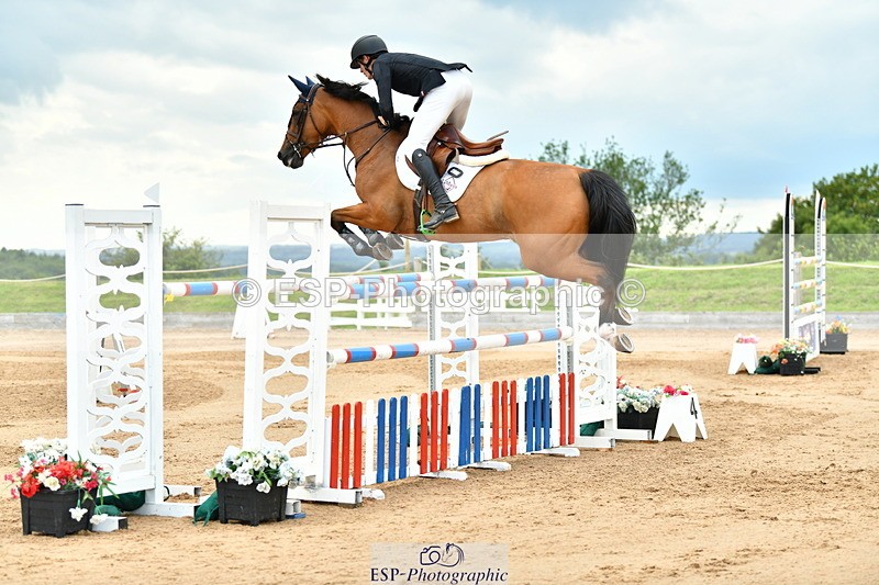 230720A-151559-03784 - Cls 9, 2 Star Big 1.40m Start to break