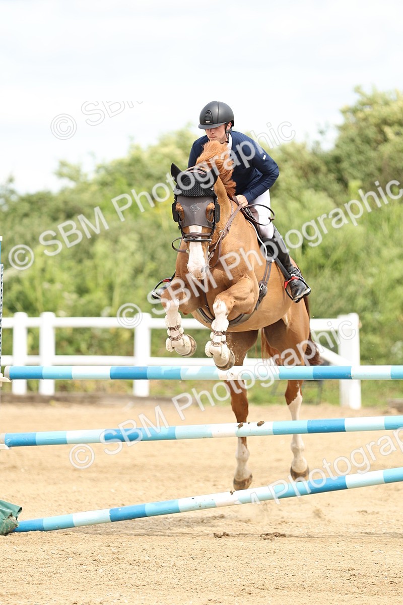 SBM_001024 - Class 4 - Senior Newcomers - 1.10m