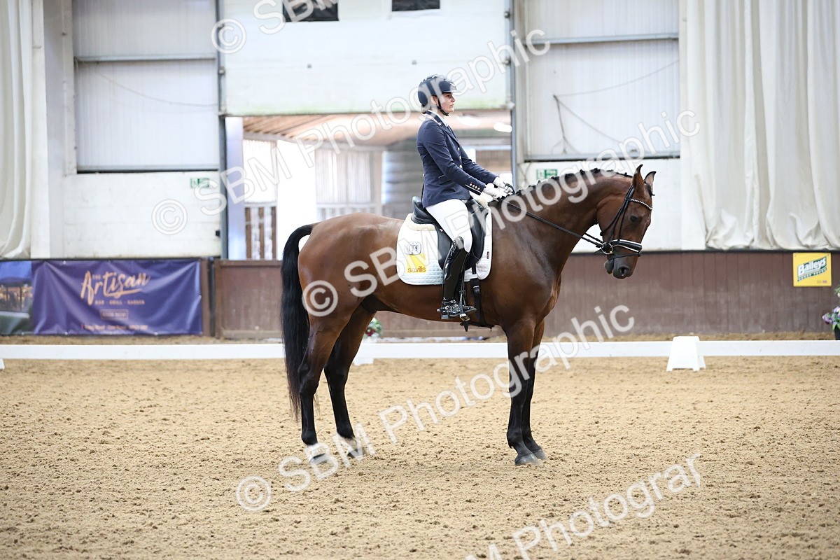 SBM_002107 - Class 5 - Novice 6 Gold - 9.00-10.10