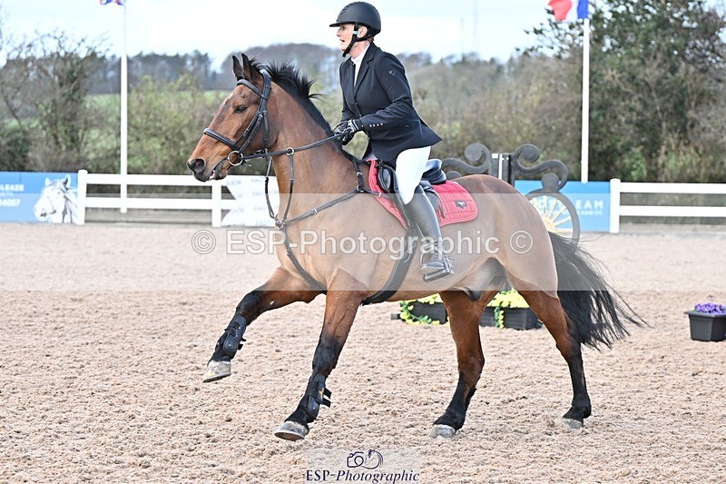 250328-104102-01307 - Cls 8 British Novice and 90cm