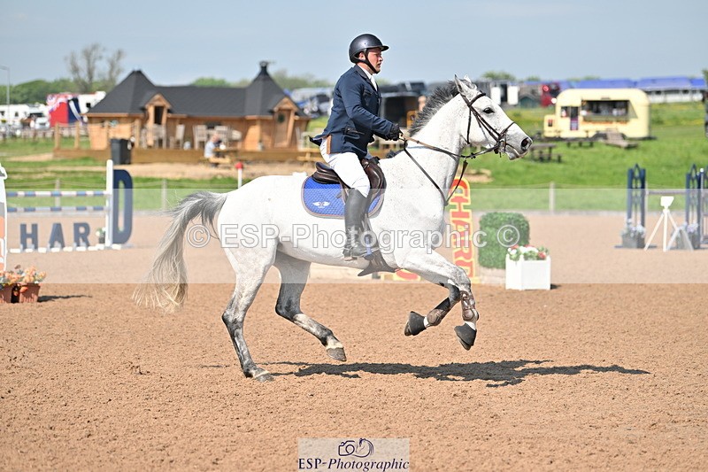 240512A-155051-19640 - Cls 51 Foxhunter