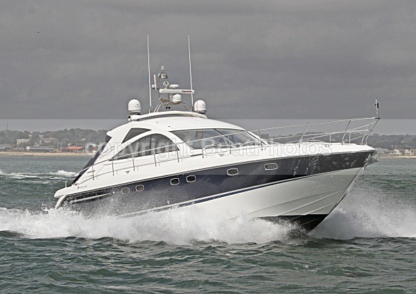 100425 REVOLUTION IMG_5000jpg - Motorboats - Hardtop