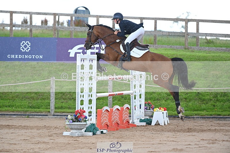 230721A-112815-05658 - Cls 6, 2 Star Medium 1.35m