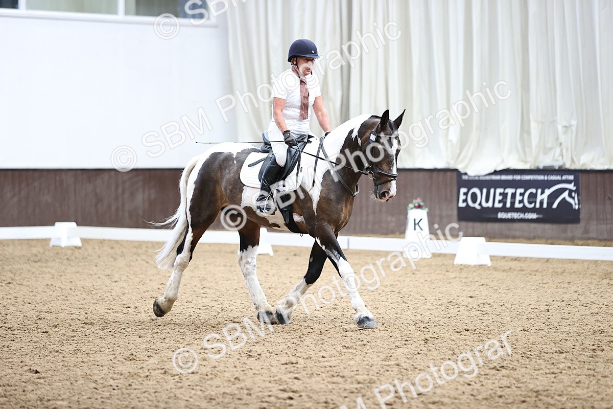 SBM_001953 - Novice 4 - 11.15-13.22