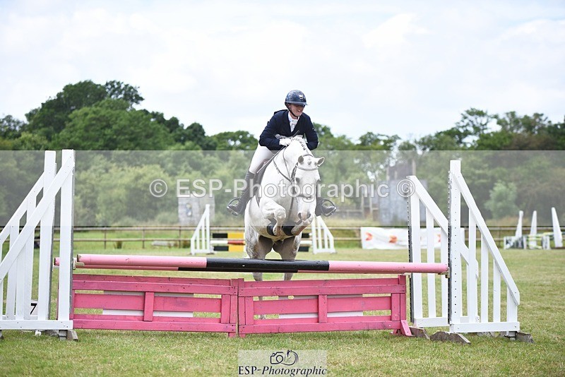 240630-131558-01309 - 812-Jessie_Lammens_Keeping-Avalon_Remus