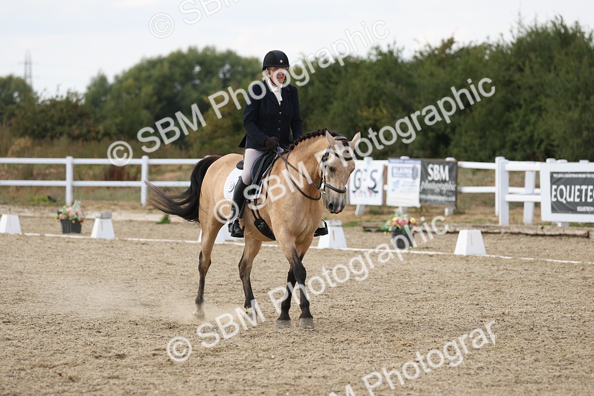 SBM_015683 - Class 6 - E5 Silver 15.54.16.58